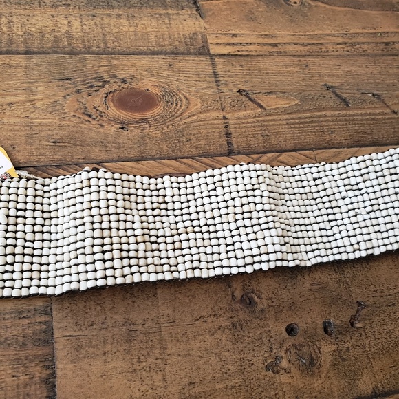 Cream Belt - Picture 3 of 4